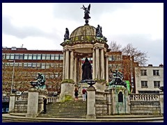 Victoria Monument, Derby Square